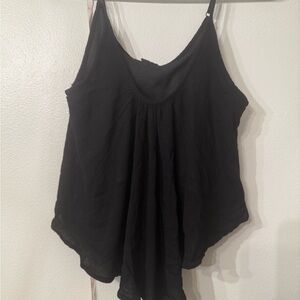 Tjmaxx Black flowy cropped Camisole Top